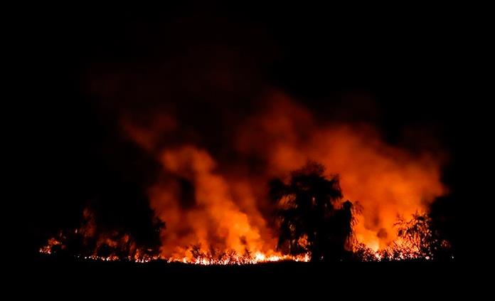 Asunción se asfixia entre el humo de los incendios en riberas del río Paraguay