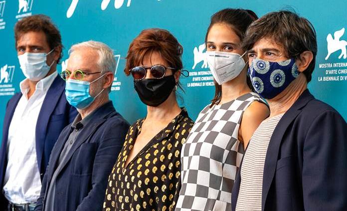 Lacci abre la Mostra de Venecia para desenredar los lazos ocultos del desamor y rencor