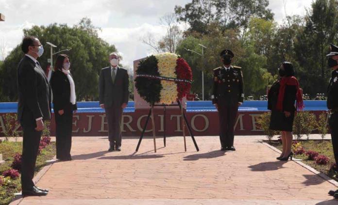 Reconocen a “soldados de la salud” durante ceremonia de aniversario luctuoso de los Niños Héroes
