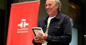 Joan Manuel Serrat se reuni&oacute; con Sheinbaum en Barcelona