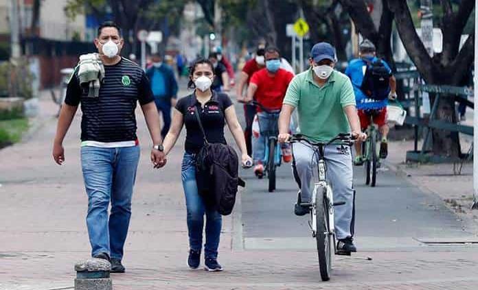 Bogotá levanta casi todas las medidas contra COVID-19 sin descartar rebrote