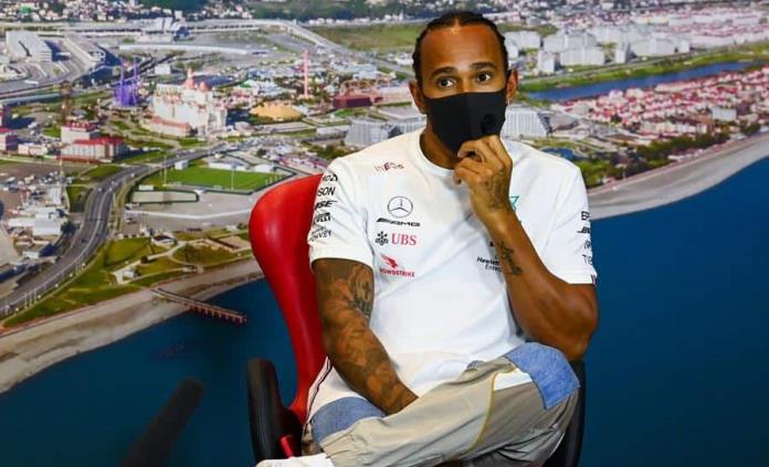 Hamilton: Hace 14 años fui el primer piloto de color y tristemente sigue así