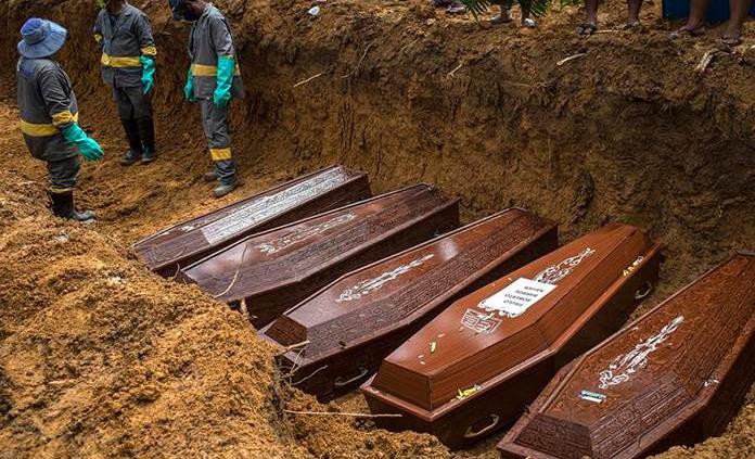 Brasil suma 863 nuevas muertes por COVID-19 y roza los 143 mil fallecidos