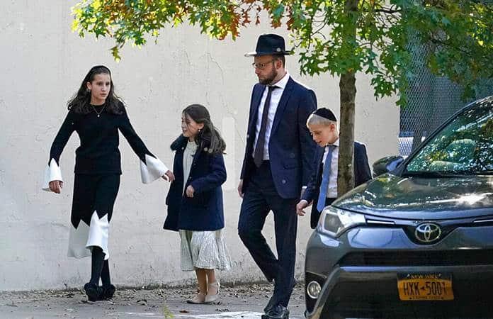 Las comunidades más afectadas de Nueva York son aquellas en las que viven judíos ortodoxos / Foto: AP