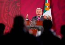 Pide AMLO a polic&iacute;a que presuntamente mat&oacute; a normalista que se entregue