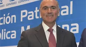 Exgobernador de Quer&eacute;taro y familia especulan con agua