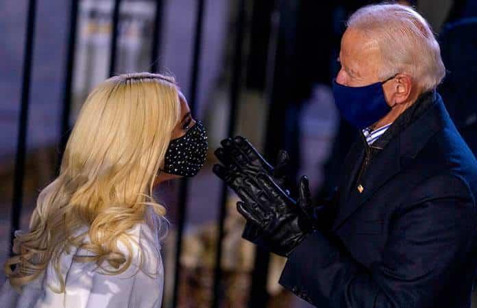 Lady Gaga y Joe Biden / Foto: AP
