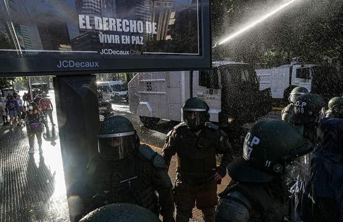 La brutalidad policial contra las manifestaciones ha dejado una treintena de muertos / Foto: AP