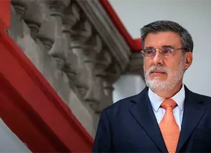 Julio Scherer acusa a Jes&uacute;s Ram&iacute;rez por nexos con rey del huachicol