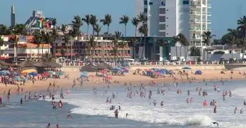 Escuadr&oacute;n de Salvamento alerta por mar de fondo en Mazatl&aacute;n