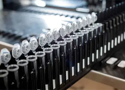 Un nuevo método avanza hacia la detección del cáncer con un análisis de sangre Un nuevo método avanza hacia la detección del cáncer con un análisis de sangre