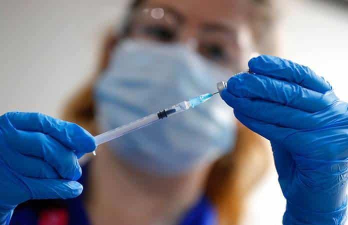 La vacuna de BioNTech y Pfizer/ Foto: AP