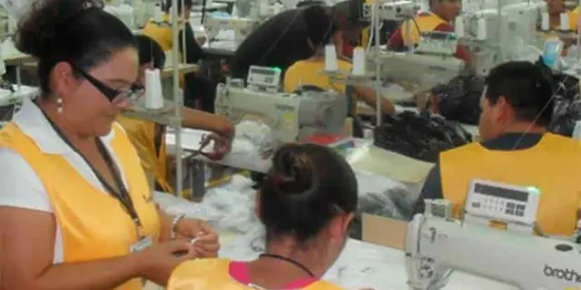 Secretaría de Economía suspende 416 permisos a maquiladoras