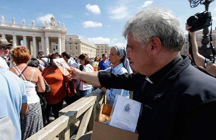 El cardenal Konrad Krajewski / Foto: AP