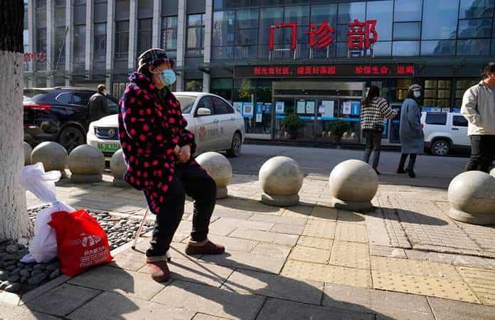 El hospital de Xinhua trató algunos de los primeros casos de covid / Foto: AP