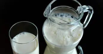 Esto es lo que aporta un vaso de leche