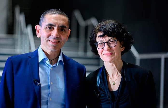 Uhur Sahin y Özlem Türeci, desarrolladores de la primera vacuna contra la covid / Foto: EFE
