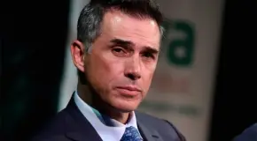 Sergio Mayer deja su diputación para participar en reality show