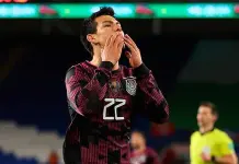 El emotivo gesto de Hirving Lozano en la victoria del PSV Eindhoven