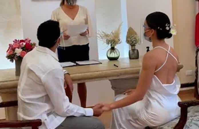 En abril se realizó la boda civil.