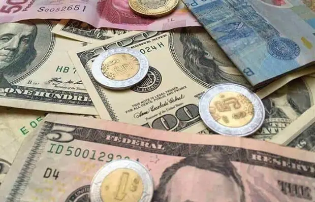 Dólar abre en 19.49 pesos al mayoreo