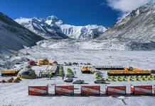Tres sherpas están desaparecidos tras caer en el Monte Everest