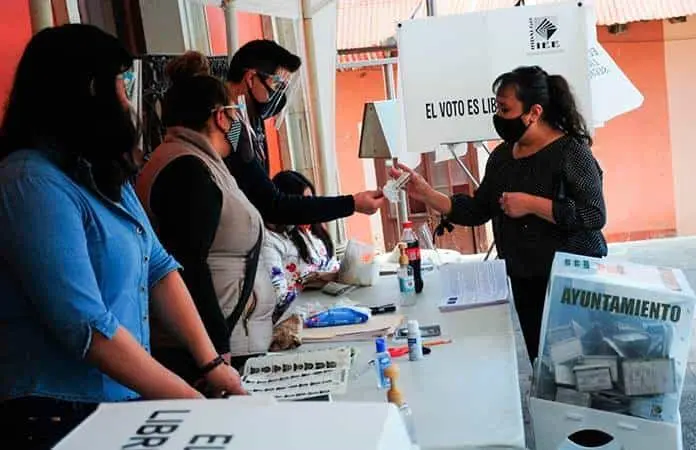 Proponen sanción a quien renuncie ser funcionario de casilla