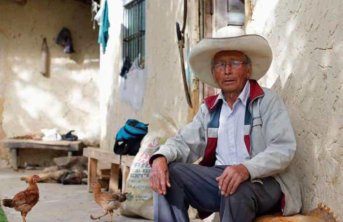 Ireño Castillo, el padre de Pedro Castillo / Foto: EFE