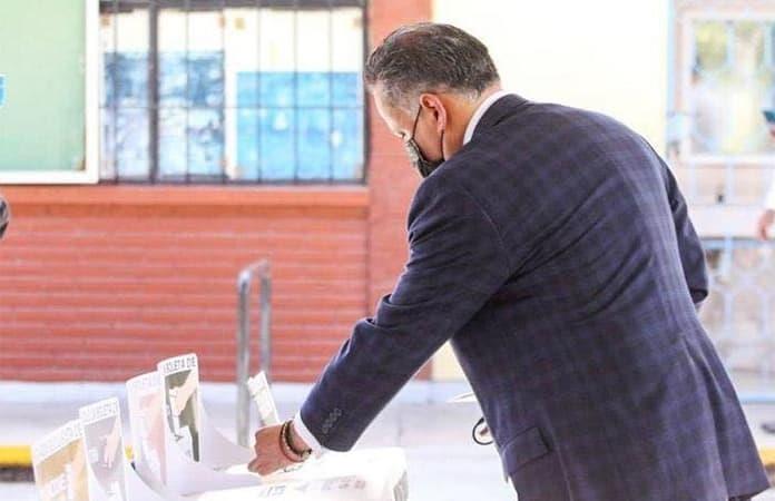 Santiago Nieto / Especial