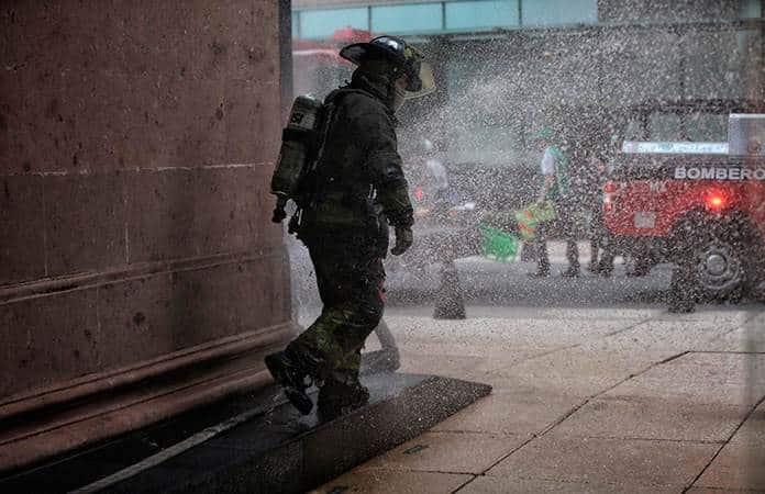 Personal de Bomberos participó hoy en el macrosimulacro de la CDMX / Foto: EFE