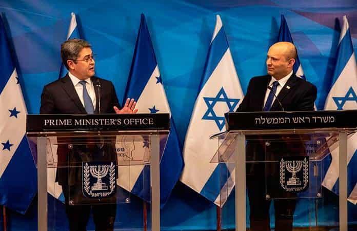 El presidente hondureño, Juan Orlando Hernández y el primer ministro israelí, Naftali Bennett / Foto: AP