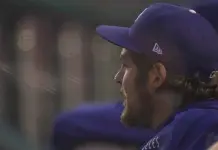 Lanzador de los Dodgers recibe licencia tras acusaci&oacute;n de agresi&oacute;n