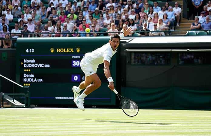 Novak Djokovic, una de las grandes víctimas de la decisión de Wimbledon de vetar a los rusos / Foto: AP