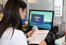 Reconoce Comercio rezago en entrega de licencias