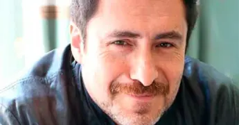 Demian Bichir cuestiona poder del cine ante abusos del ICE en Morelia