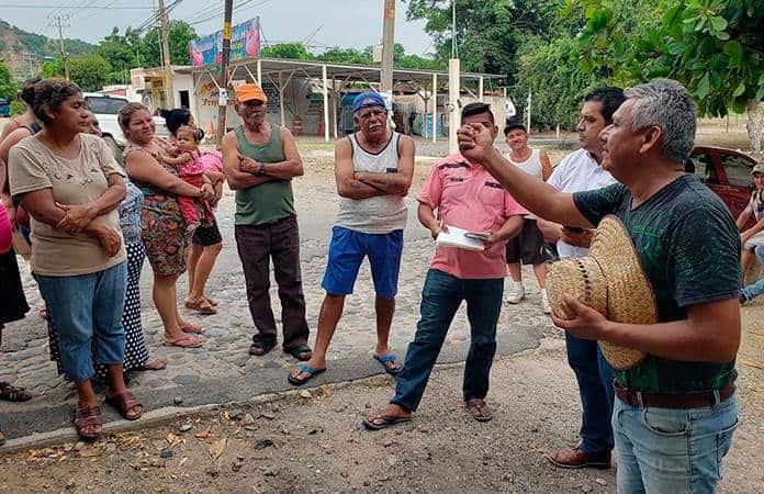 David Díaz Valdez (derecha) fue asesinado a balazos en Manzanillo, Colima / Foto: EFE