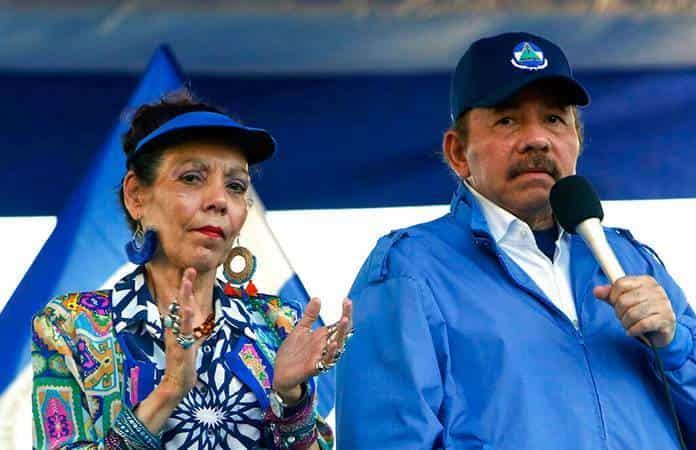 Daniel Ortega, presidente de Nicaragua, y su esposa, la vicepresidenta Rosario Murillo / Foto: AP