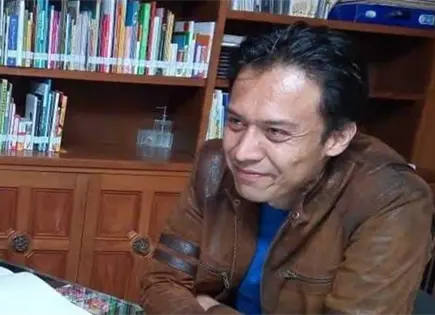 Marx Arriaga acusa intento de privatizar educaci&oacute;n dentro de la SEP