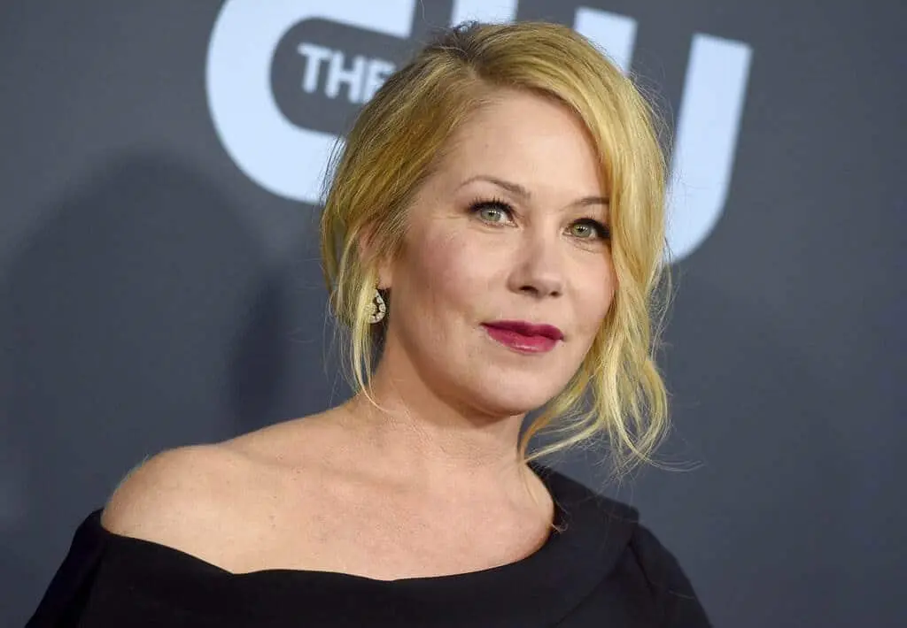 Christina Applegate habla sobre anorexia en su autobiografía