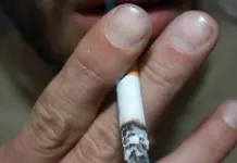 OCDE insta a América Latina a aumentar impuestos al tabaco