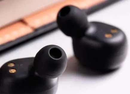 Cuál es el volumen adecuado para escuchar música con audífonos