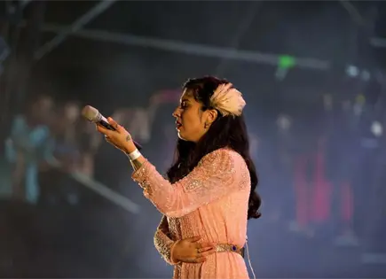 Mon Laferte se suma al Festival San Luis en Primavera