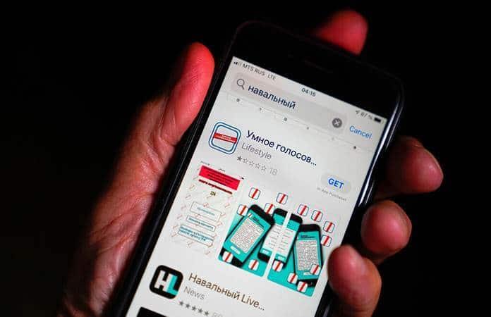 El regulador ruso bloqueó la app Voto Inteligente  / Foto: AP