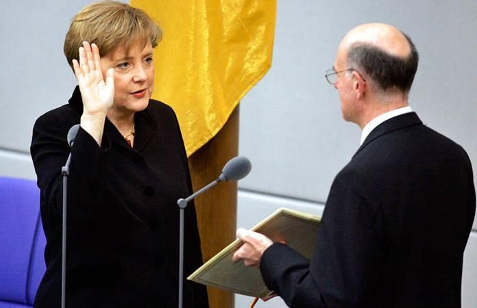Angela Merkel, al tomar juramento como canciller alemana en 2005 / Foto: AP