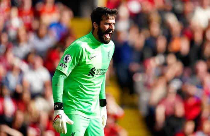 Alisson, portero del Liverpool / Foto: AP