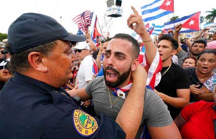 El exjefe de la policía de Miami, Art Acevedo / Foto: AP