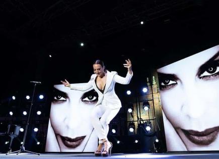 Mónica Naranjo celebrará 30 años de carrera con una gira de grandes éxitos en Latinoamérica