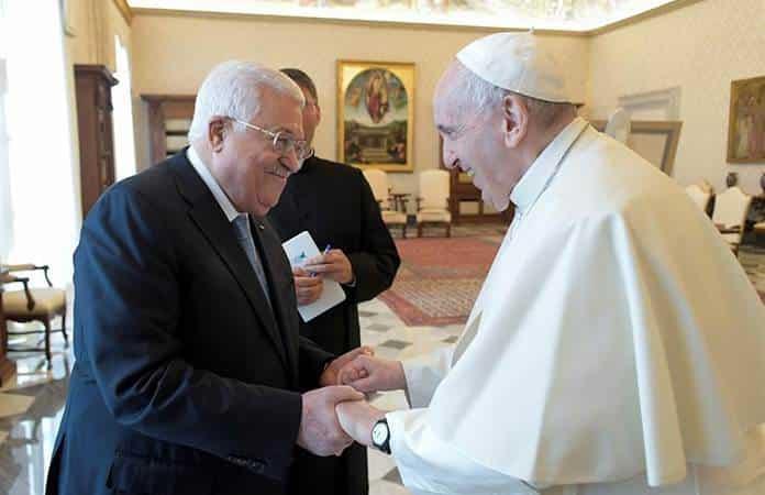 El presidente de la ANP, Mahmud Abás, y el papa Francisco / Foto: EFE