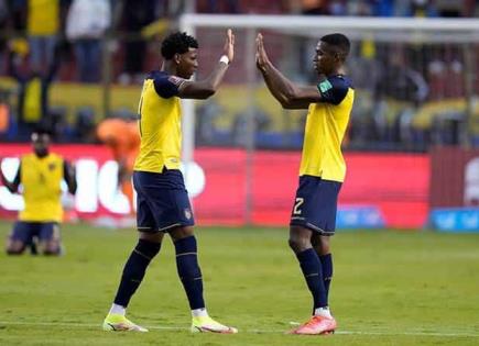 Duelo entre las selecciones de Ecuador y Venezuela en la Copa América