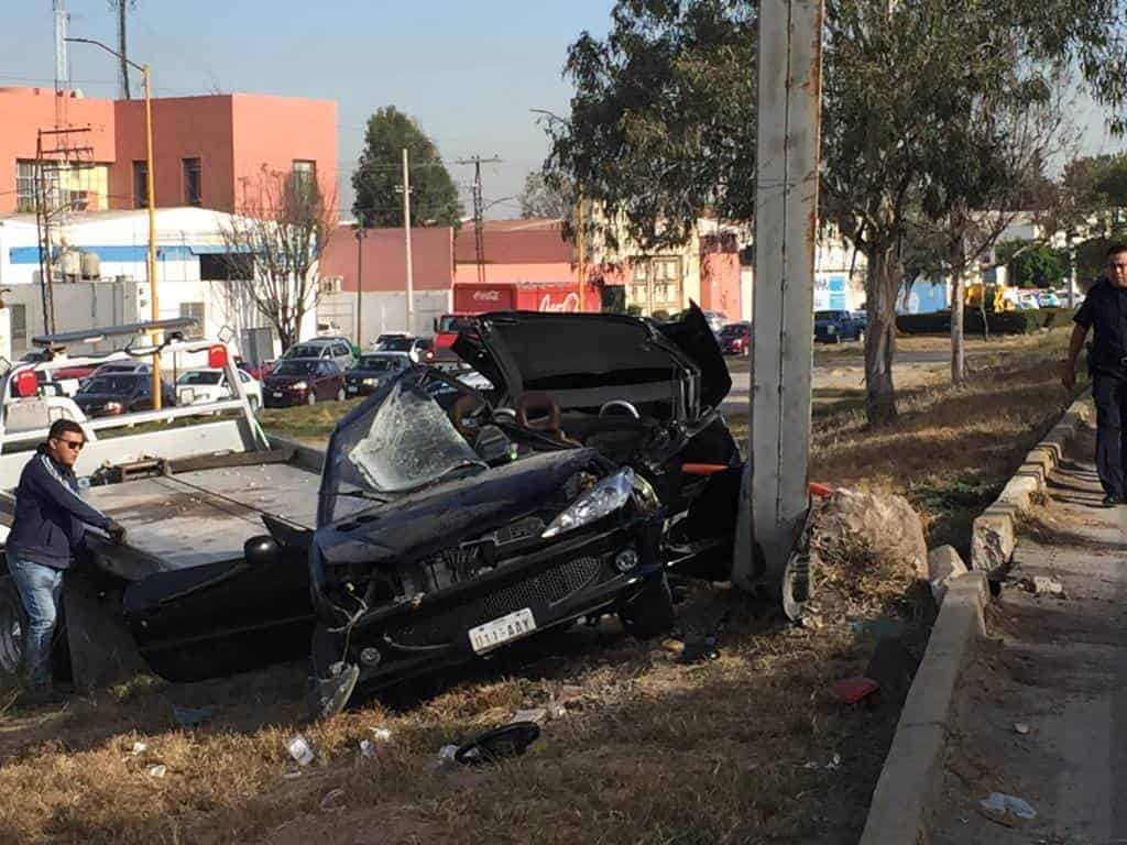 Automovilista Sufre Aparatoso Accidente En La Carretera A Matehuala Fotos 6408